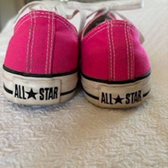 Converse All Star Chuck Taylor Hot Pink Low Top Sneakers Women’s 9 Men’s 7 - Picture 5 of 8